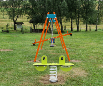 Aktuality / Nové detské ihrisko na Ščave  - foto