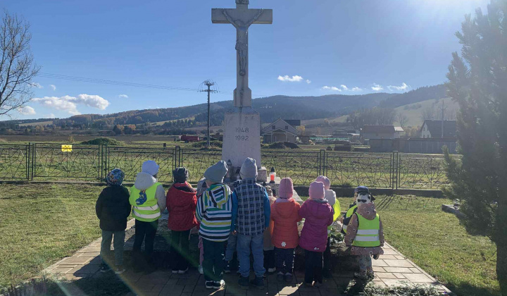 Mesiac November 2025/2026