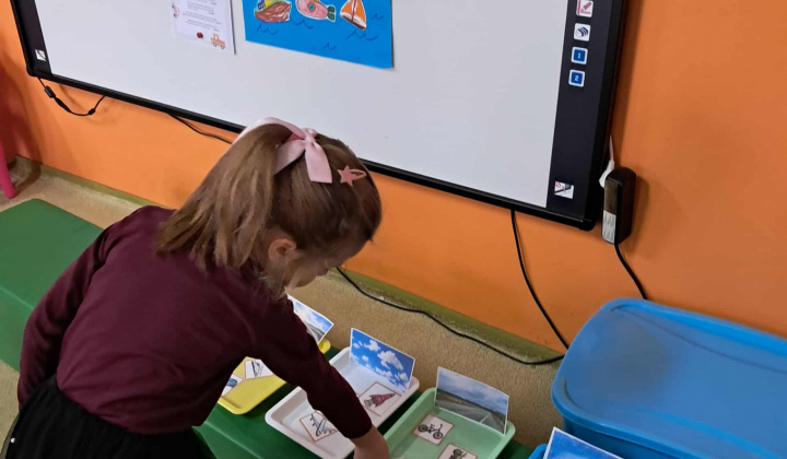 Mesiac November 2025/2026