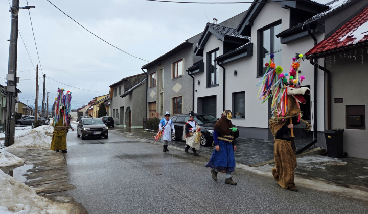  Turoňe - Projekt Charivari  Fr.fotografa  Charlesa Frégera