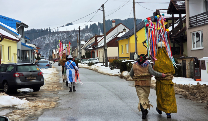  Turoňe - Projekt Charivari  Fr.fotografa  Charlesa Frégera