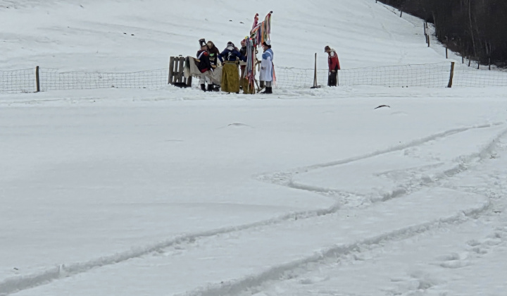  Turoňe - Projekt Charivari  Fr.fotografa  Charlesa Frégera