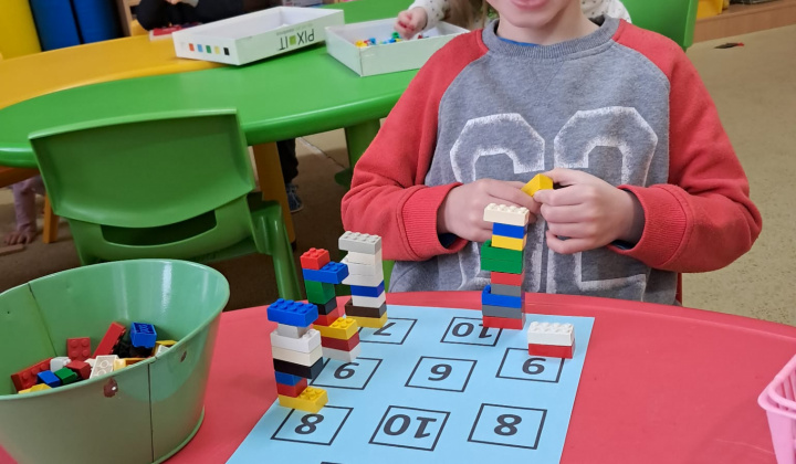 Mesiac Február 2025/2026