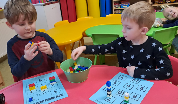 Mesiac Február 2025/2026