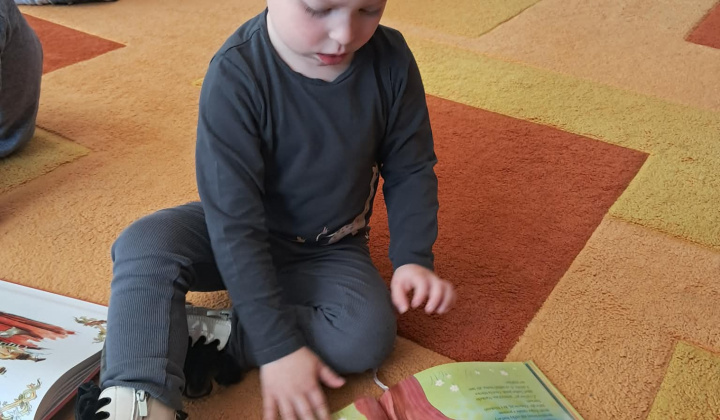 Návšteva knižnice v ZŠ s MŠ Hniezdne 2025/2026