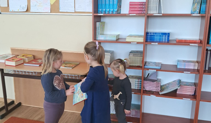 Návšteva knižnice v ZŠ s MŠ Hniezdne 2025/2026