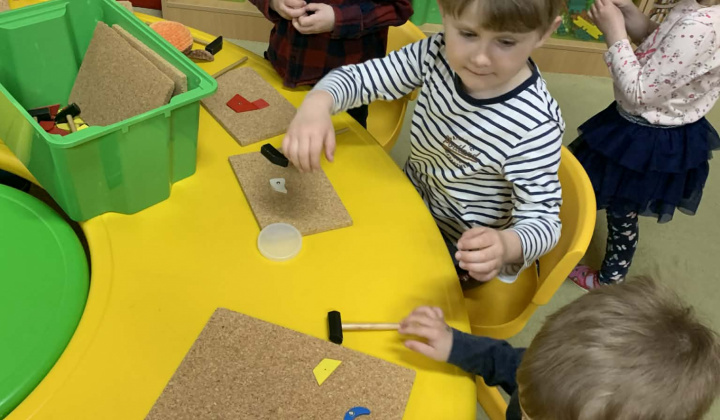 Mesiac Apríl 2025/2026